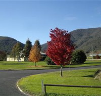 Talbingo Country Club - Your Accommodation