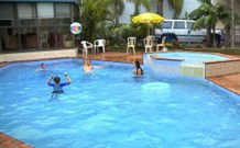Golden Chain Palm Court Motor Inn - Port Macquarie - Your Accommodation 0