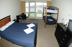 Lake Jindabyne Hotel Motel - Your Accommodation 0