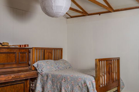 Daisy's Cottage - Your Accommodation 1