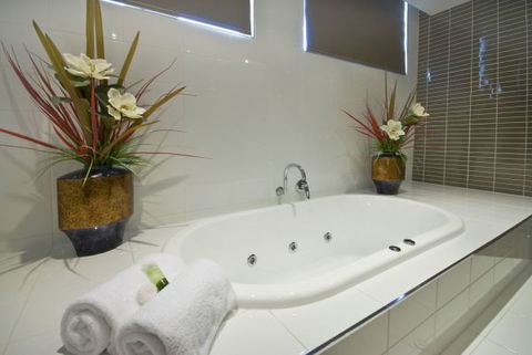 Mercure Centro Hotel Port Macquarie - Your Accommodation 8