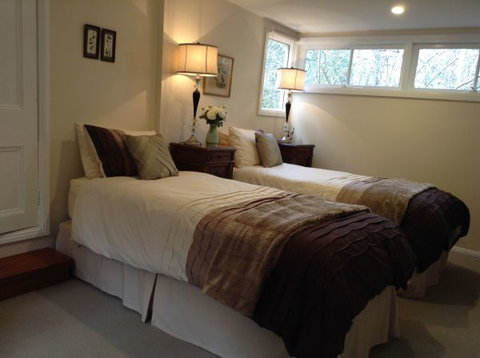 Southdown Cottage Bowral - Your Accommodation 4