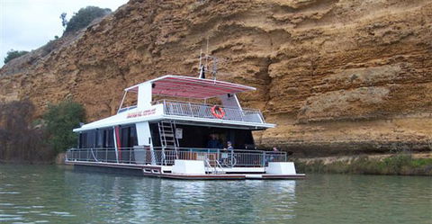Takeme2 Houseboat - Your Accommodation 1