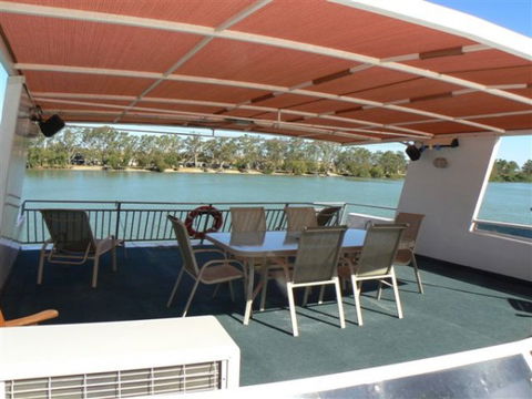 Takeme2 Houseboat - Your Accommodation 5