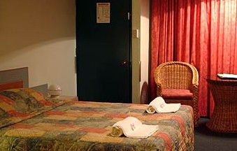 Glenmore Palms Motel - Your Accommodation 3
