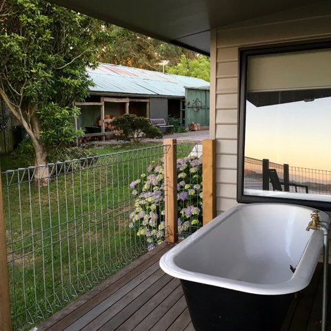 Halcyon Cottage Retreat - Self Contained Accommodation - Your Accommodation 3