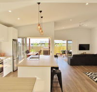 All Decked Out Lake Conjola - Your Accommodation