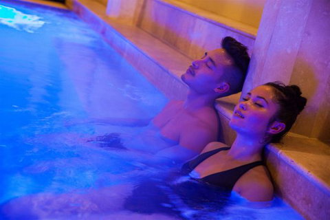 Japanese Mountain Retreat Mineral Springs & Spa - Your Accommodation 5