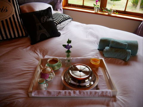 La Perrie Chalet Bed And Breakfast - Your Accommodation 1