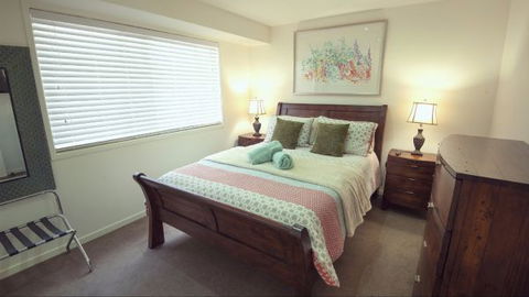 Lake View Elizabeth Beach - Your Accommodation 3