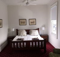 The Corner Hotel Alexandra - Your Accommodation
