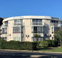 Beach Park Motel - Your Accommodation