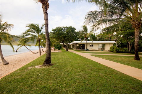 Montes Reef Resort - Your Accommodation 0