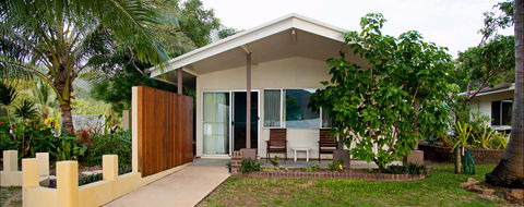 Montes Reef Resort - Your Accommodation 8