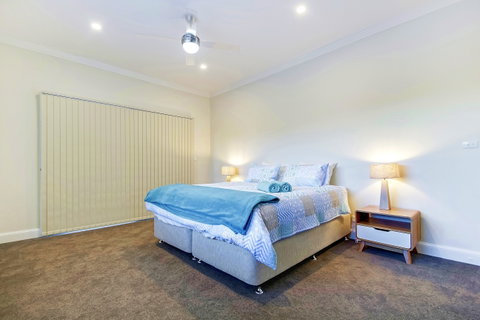 PJ's Hideaway - Your Accommodation 4