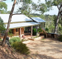 Trestrail Cottage - Your Accommodation
