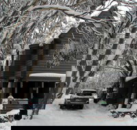 Wallace's - Crystal Creek Chalet 1 - Your Accommodation