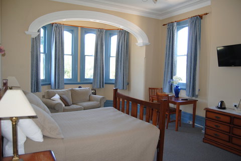 Airlie House Motor Inn - Your Accommodation 1