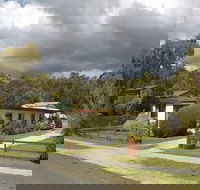 Binalong Bungalows - Your Accommodation