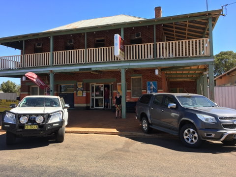 Fifield Hotel - Your Accommodation 0