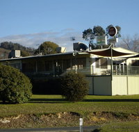 Talbingo Country Club - Your Accommodation
