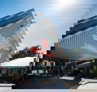 Leumeah Lodge - Your Accommodation