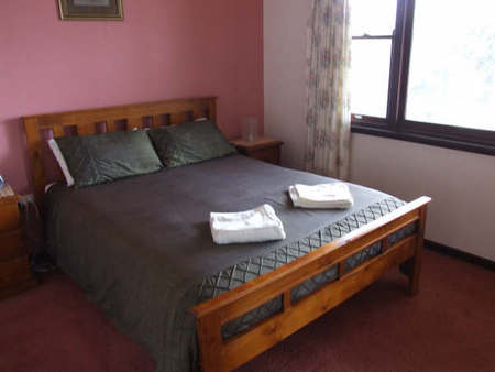 Ocean Pines Holiday Apartments - Your Accommodation 1