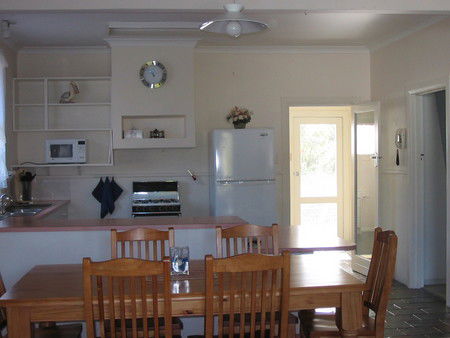 Ocean Pines Holiday Apartments - Your Accommodation 3
