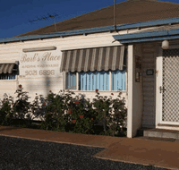 Barb's Place - Your Accommodation