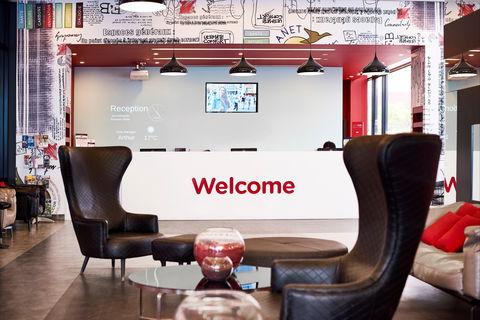 Ibis Melbourne Swanston Street Hotel - Your Accommodation 0