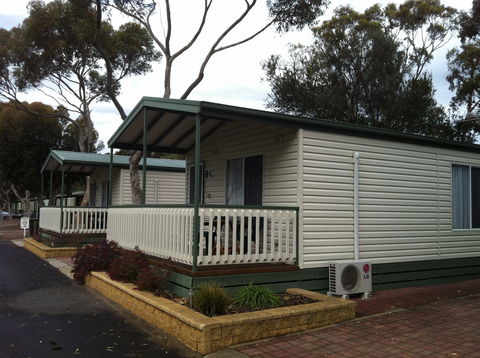 Lake Albert Caravan Park, Meningie SA - Your Accommodation 0