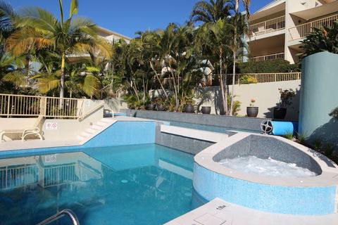 Lennox Beach Resort - Your Accommodation 0