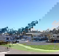 Lilydale Pine Hill Caravan Park