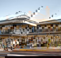 The Family Hotel Maitland - Your Accommodation