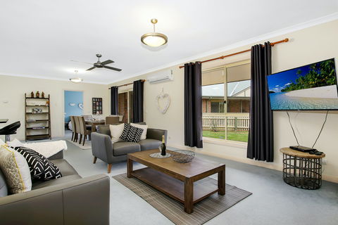 Valley View - Your Accommodation 1