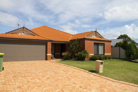 Mandurah Golf Links Retreat - Your Accommodation 0