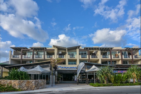 Paradiso Resort - Your Accommodation 0