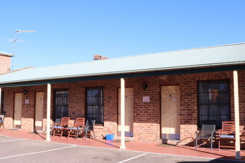 Sandstock Motor Inn - Your Accommodation 1