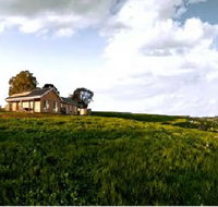Hut on the Hill Heathcote - Your Accommodation