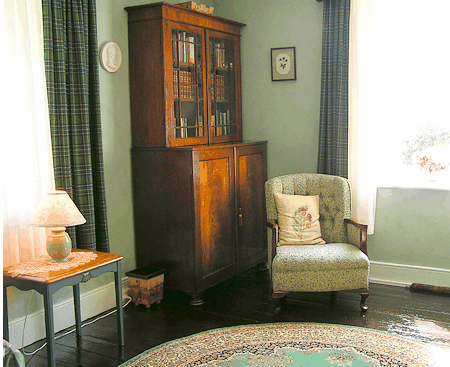 Abbotsford Heritage B  B