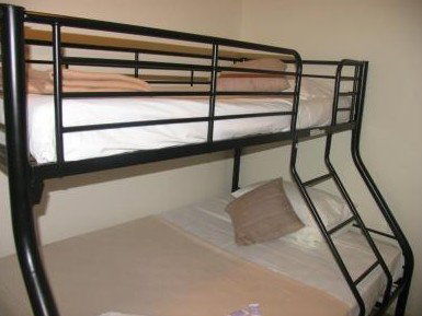 Seaspray Apartments - Your Accommodation 4
