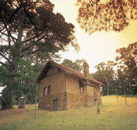Heysen - The Cedars - Your Accommodation
