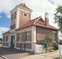 Merredin Town Hall - Your Accommodation