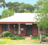 Stacey Studio Gallery  Almond Grove BB - Your Accommodation