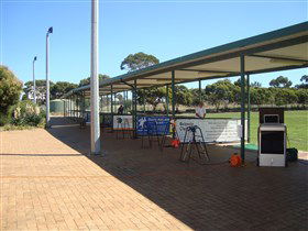 The Range At O'Halloran Hill - Your Accommodation 0