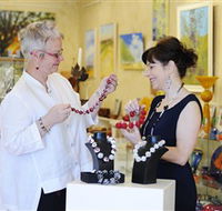 Town  Country Gallery - Your Accommodation