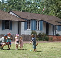 La Trobe's Cottage - Your Accommodation