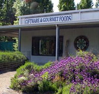 Crisp Galleries - Your Accommodation
