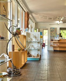 GIGS - Gateway Island Gallery And Studios - Your Accommodation 0