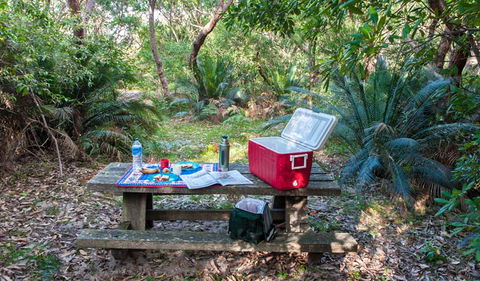 Little Llangothlin Picnic Area - Your Accommodation 0